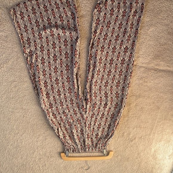 Brandy Melville 2 Piece Set - Picture 11 of 16